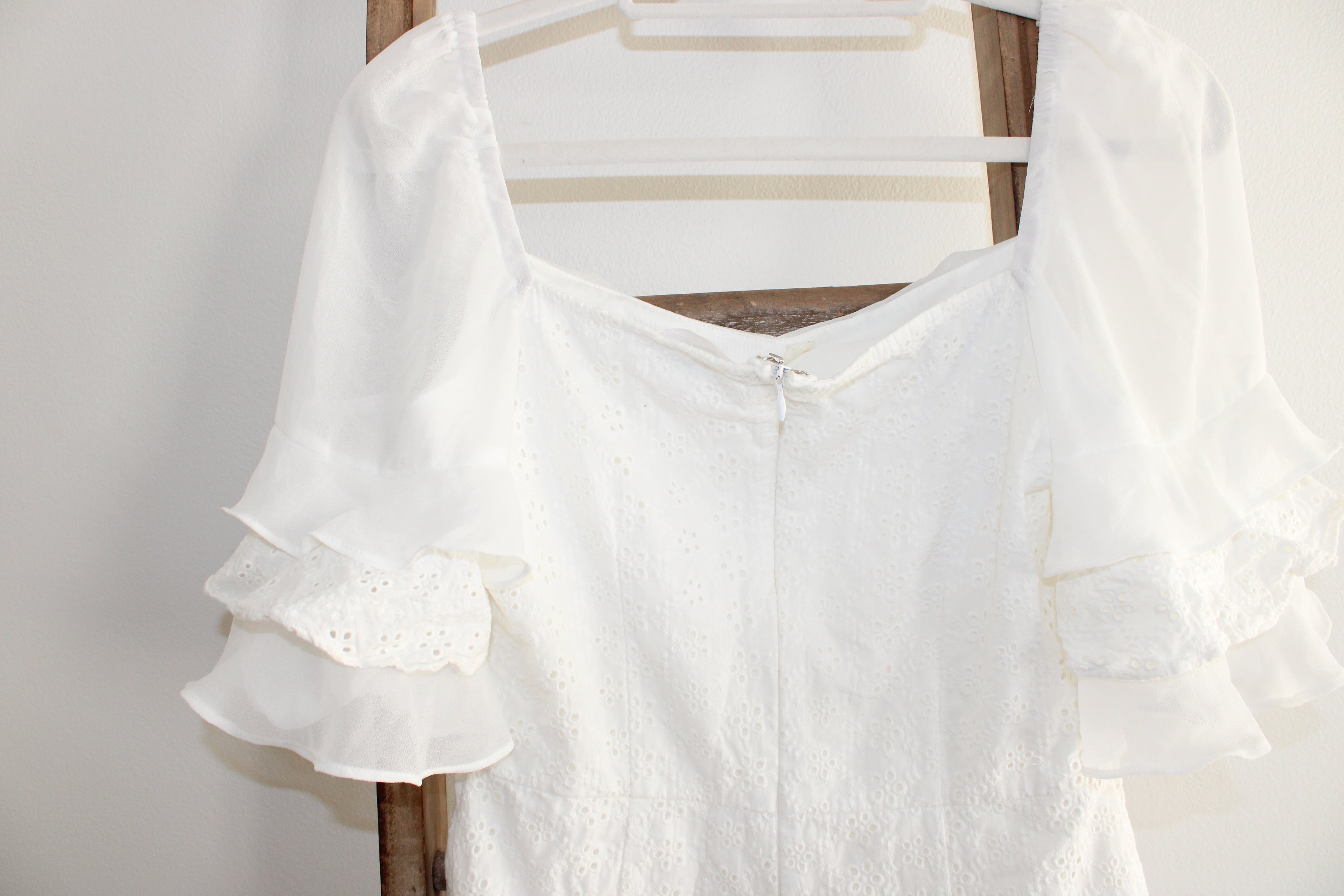 Bisou Bisou White Dress