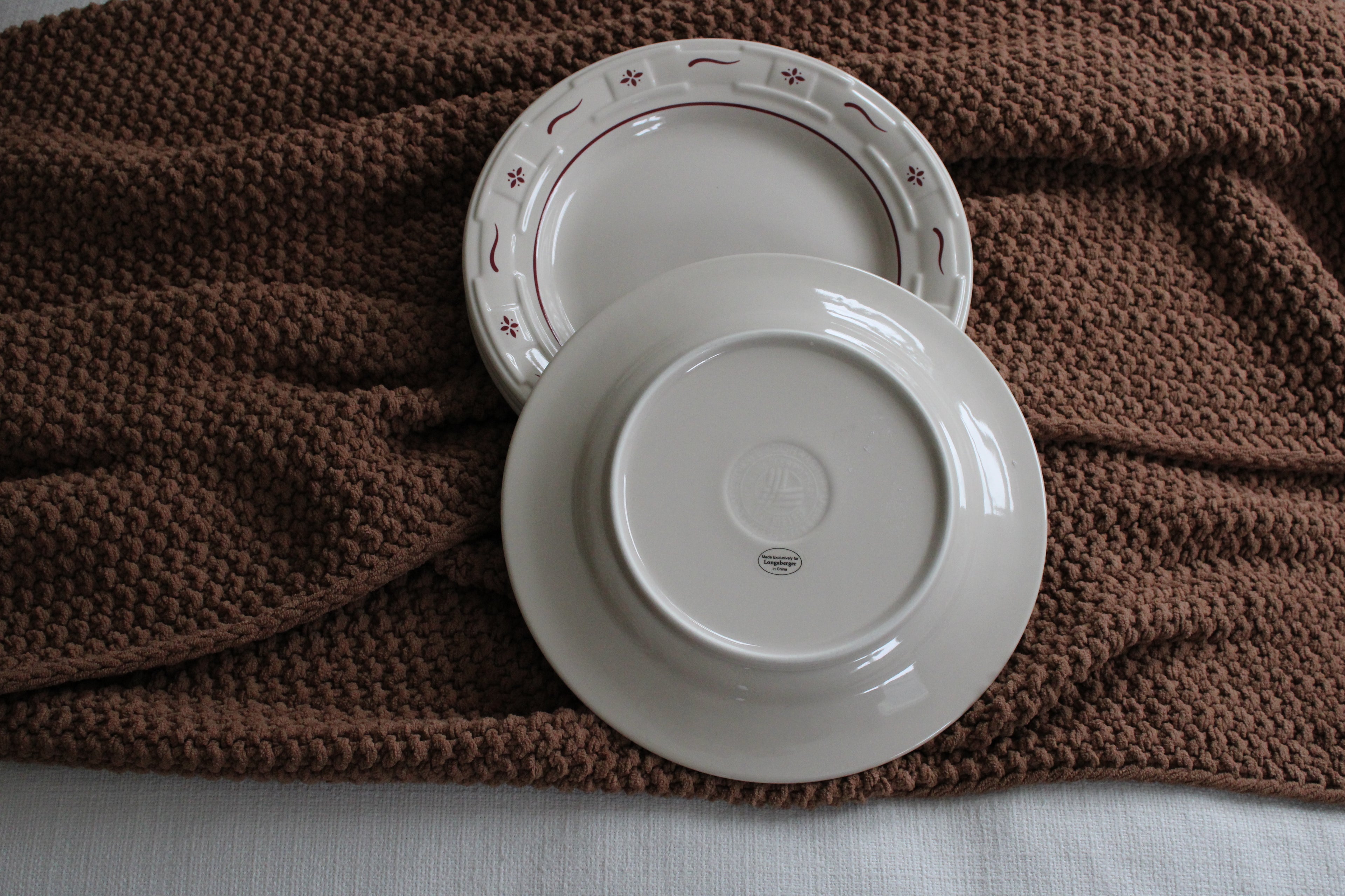 Longaberger Pottery Woven Traditions Heritage Dinner Plates
