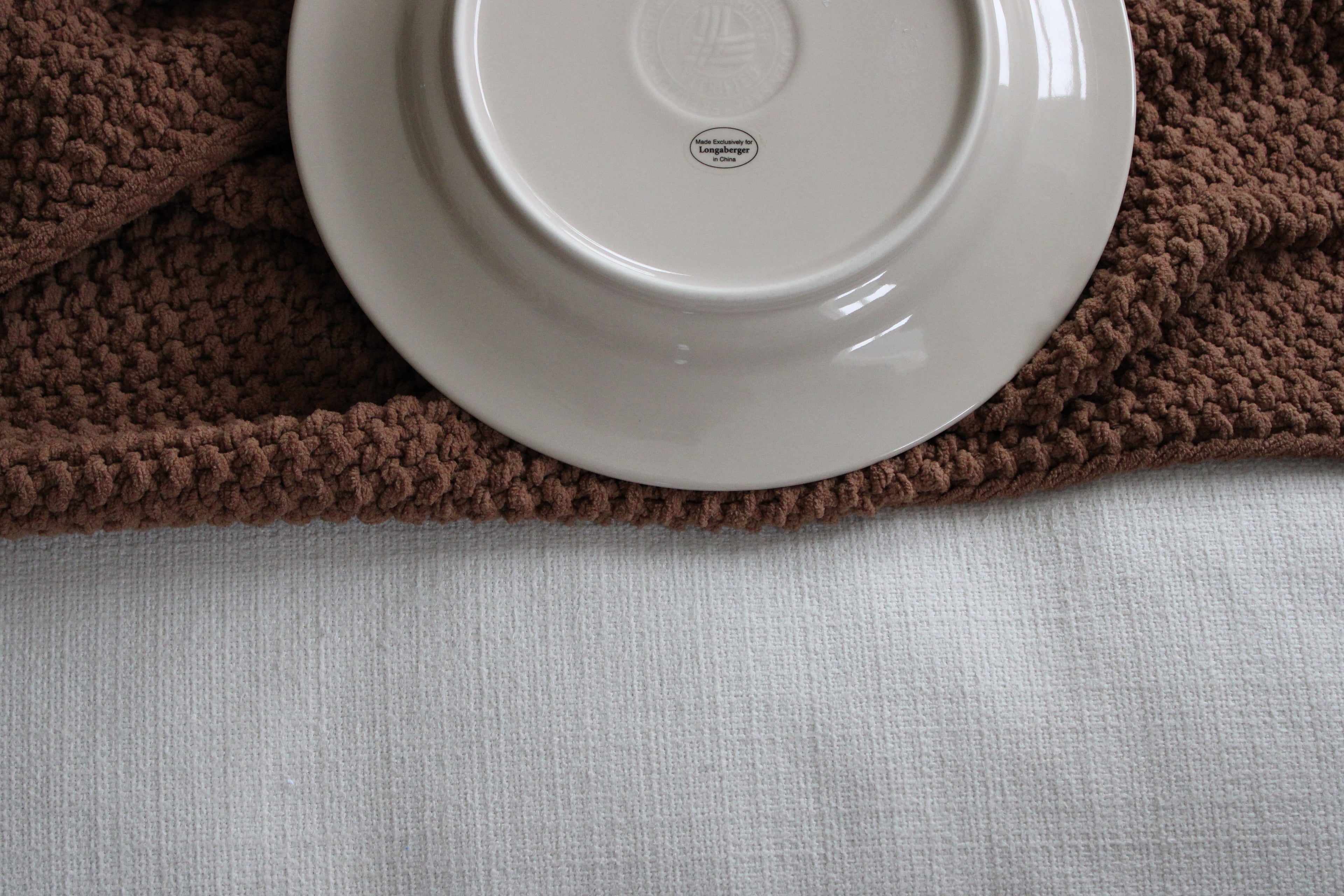 Longaberger Pottery Woven Traditions Heritage Dinner Plates
