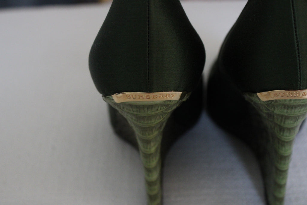 Vintage Burberry Green Wedges